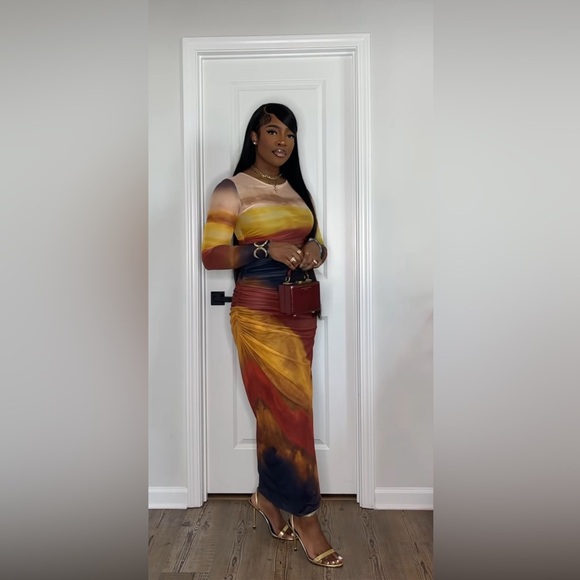 NWT- SHEIN BAE Slim Fit Tie Dye Long Sleeve Dress - Picture 2 of 2